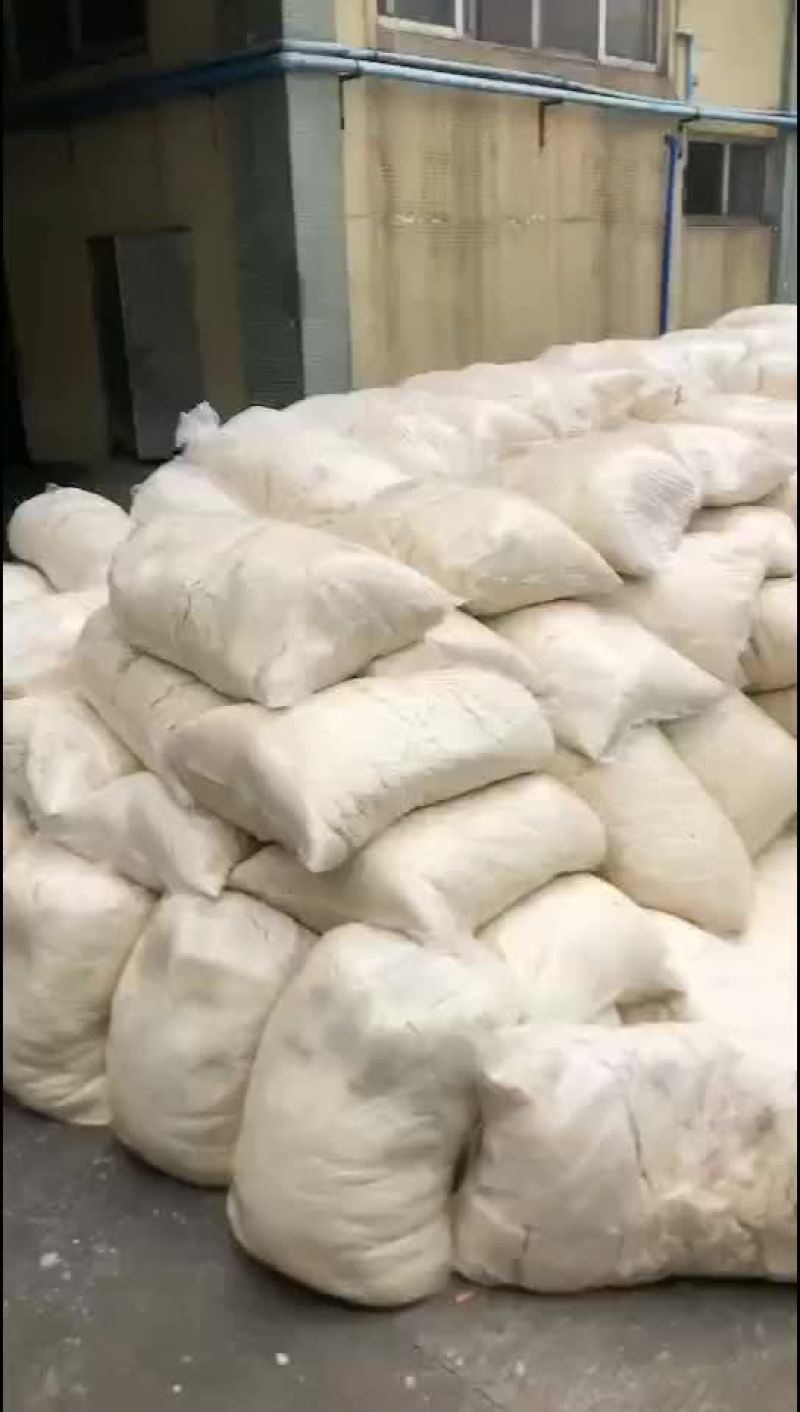 新鲜脱水豆渣，薄膜袋包装，好操作，易保存，五十斤左右一包