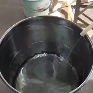 自家烧制葡萄白酒，不上头，不口干，喝过我家酒，茅台靠边站