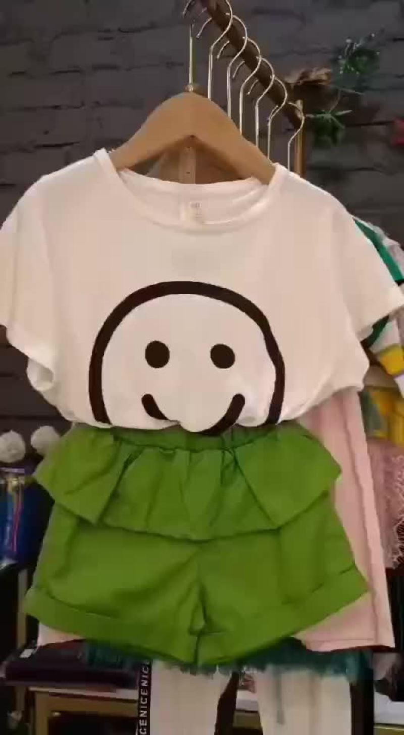 实体店童装四季款，4.8清货，400件左右