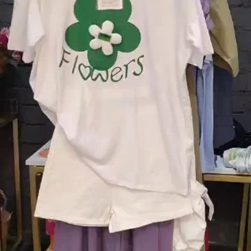实体店收回来的精品女装