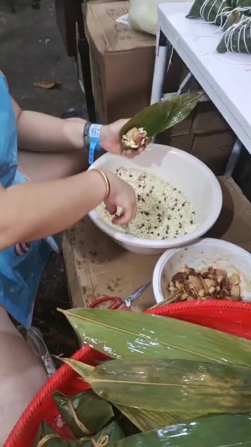 柳州市融水苗族自治县县杆洞妹粽子