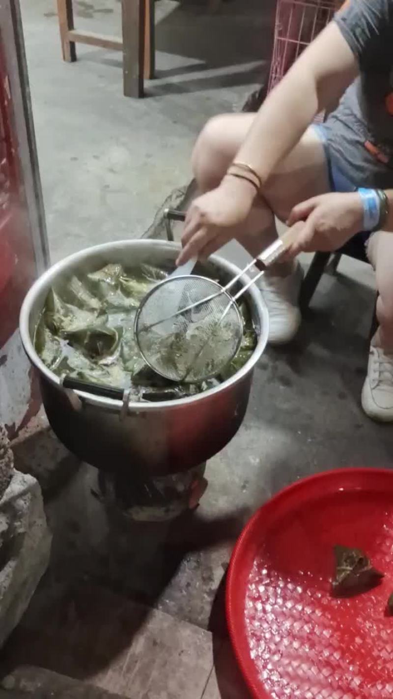 柳州市融水苗族自治县县杆洞妹粽子