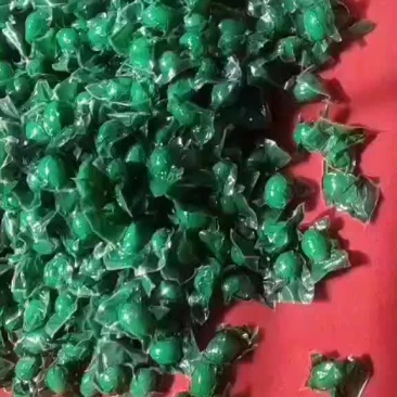 破皮咸鸭蛋
