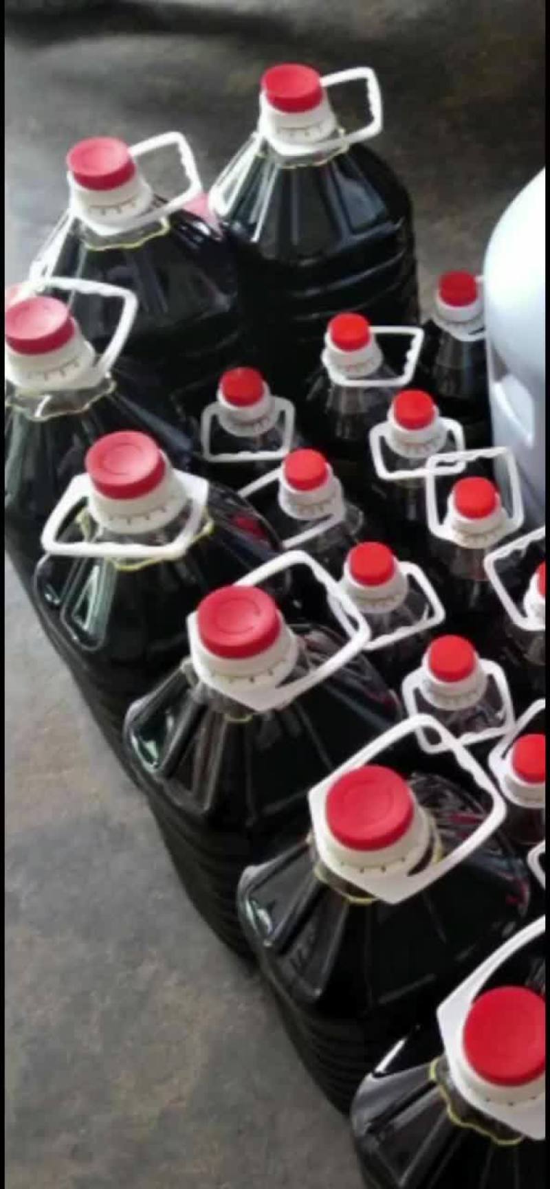 纯菜籽油，无任何添加剂，绿色放心食品
