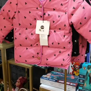 小童羽绒服200件左右