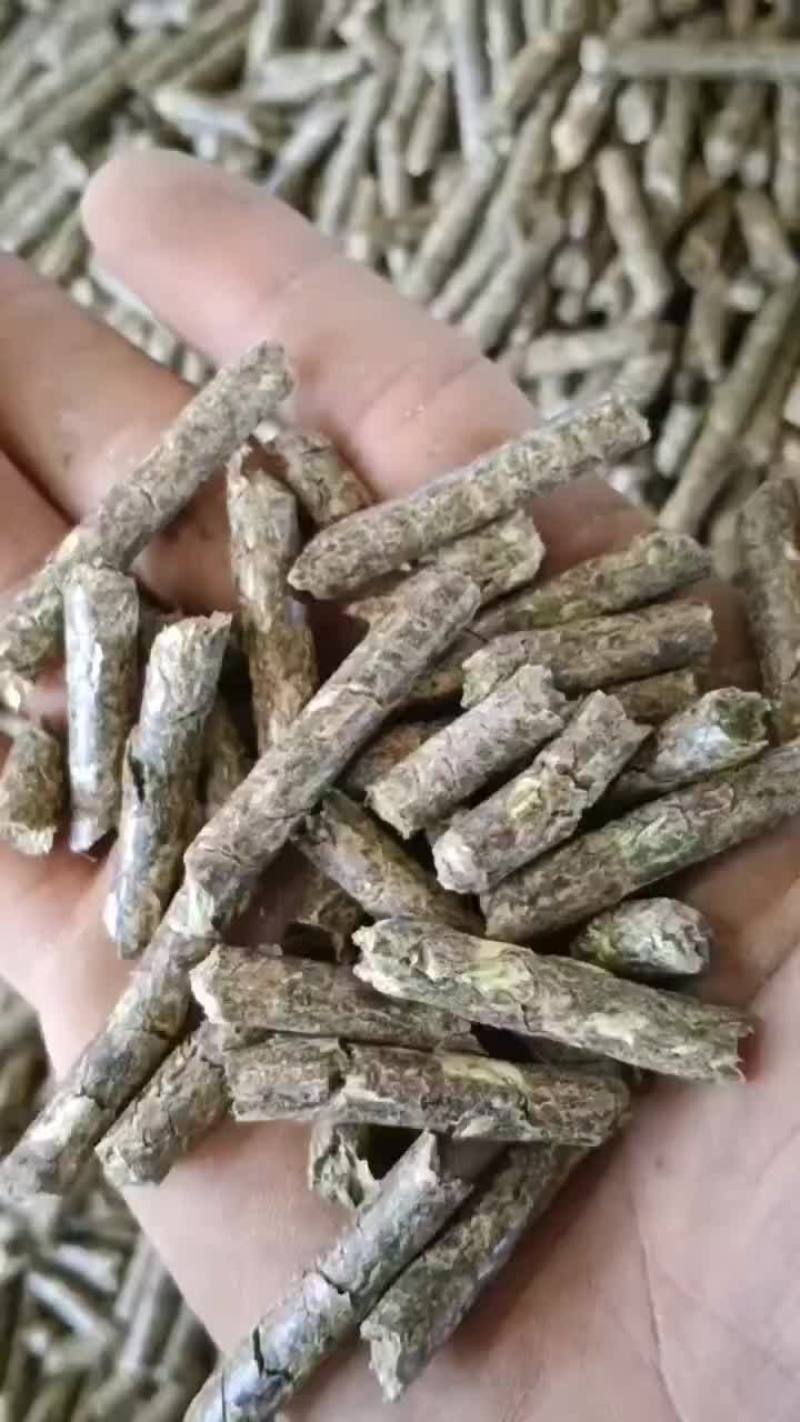 大量出售新花生秧颗粒
