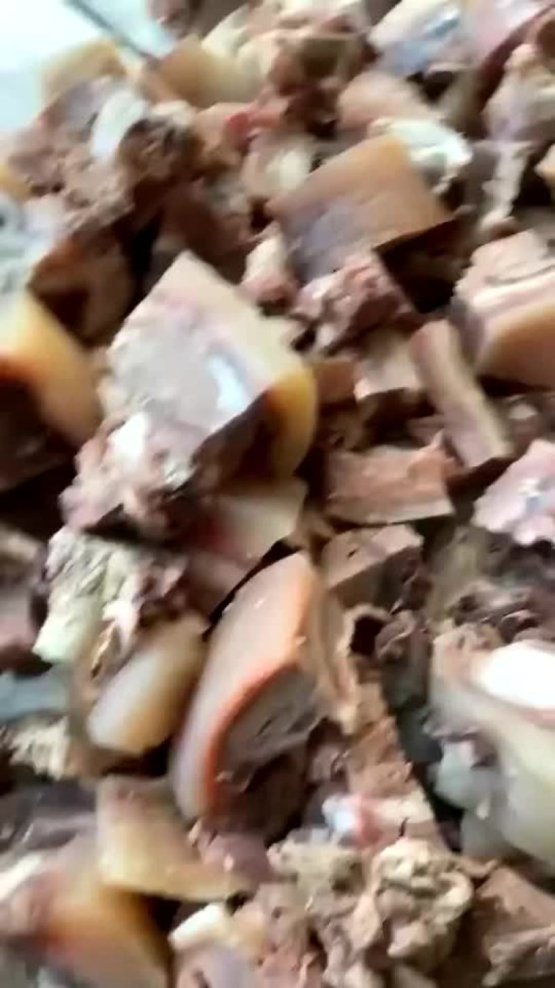 熟牛头肉，切块