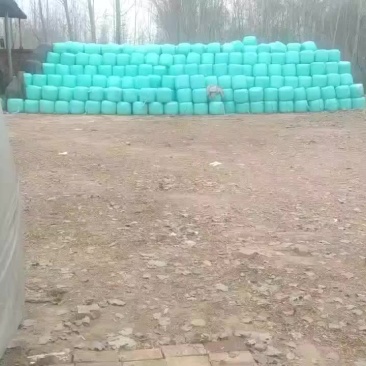圆包黄储草料