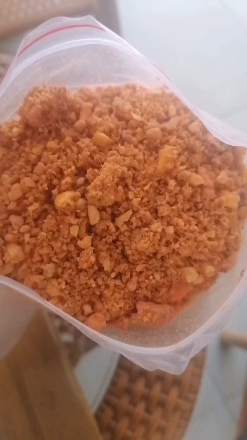 常年出售肯德基油渣油脂25/30水分15左右，牛羊育肥效
