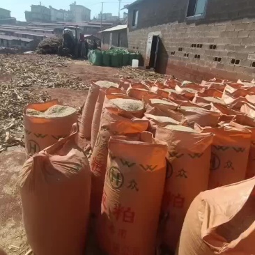 牛羊草料
