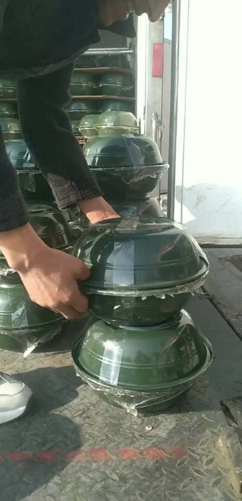专业水果批发，赶集，商超，高中低摆摊货源。样样便宜