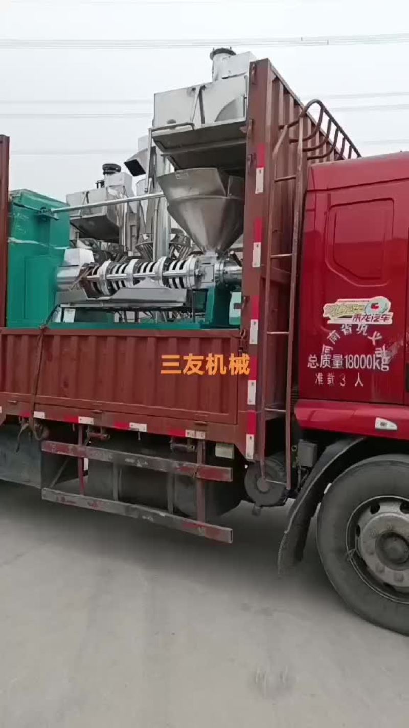 1500斤/小时三友大产量神机--600型榨油机