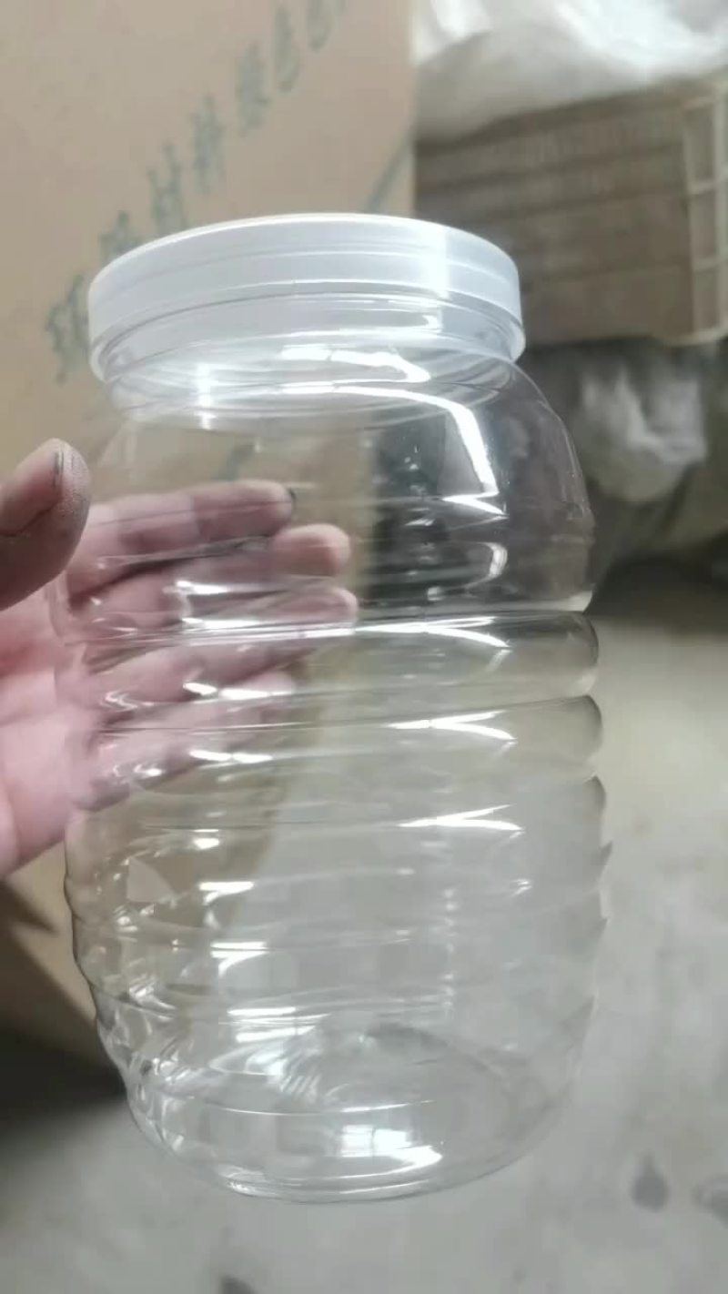 4斤桶