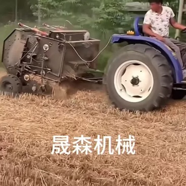 捡拾打捆机
