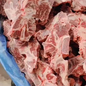 多肉牛脖骨，，做牛骨头火锅，自助餐