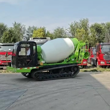爬山虎履带运输车罐车