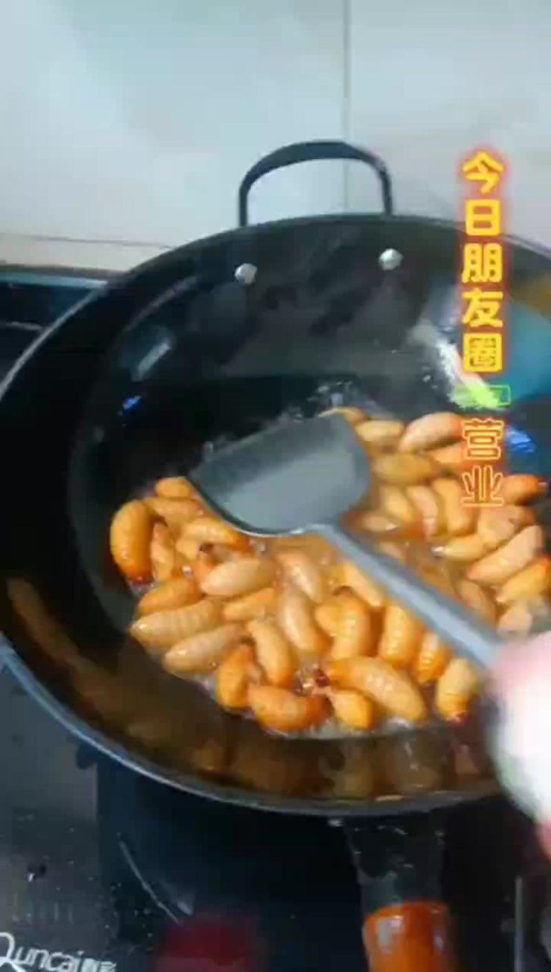 活虫出售个头大，活体大量供应，保质保量，欢迎客商咨询