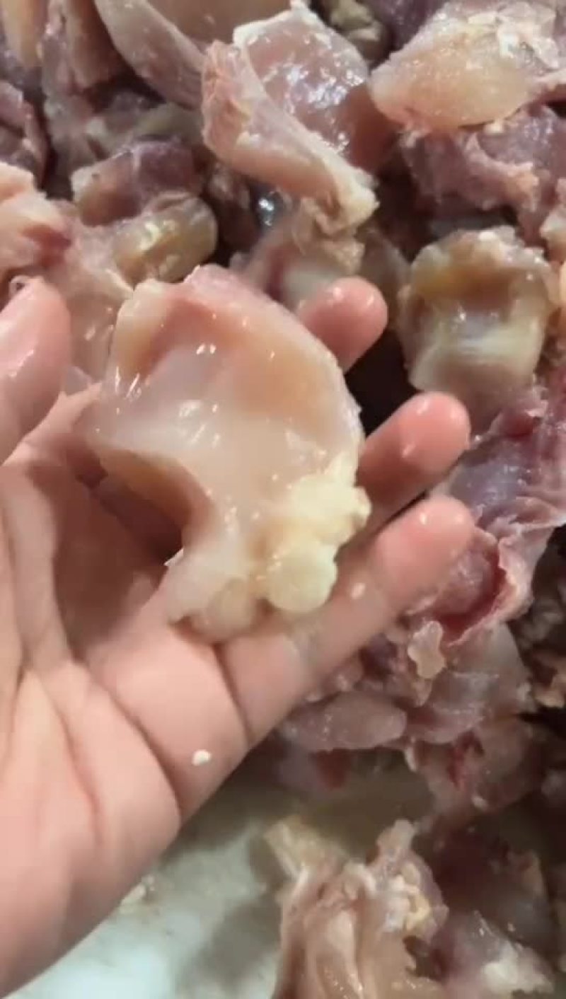 筋头巴脑