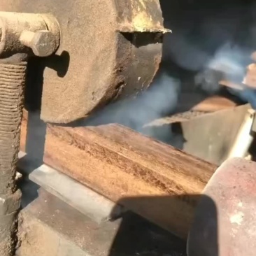 高温竹炭，烧烤，烤肉，烤羊，滴油不起火回火快，灰少！
