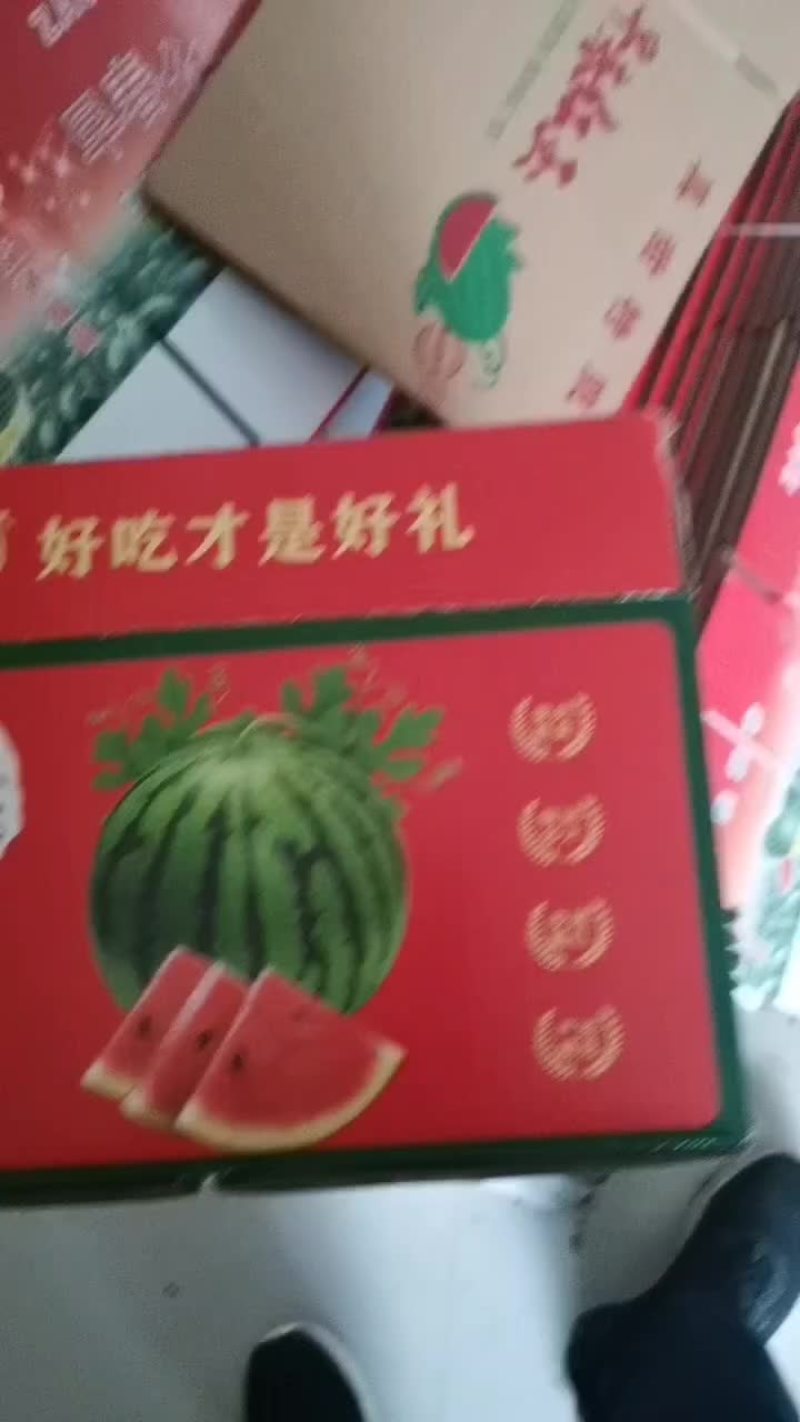 2k礼品瓜以上市，主要对接电商，超市，市场，大量有货