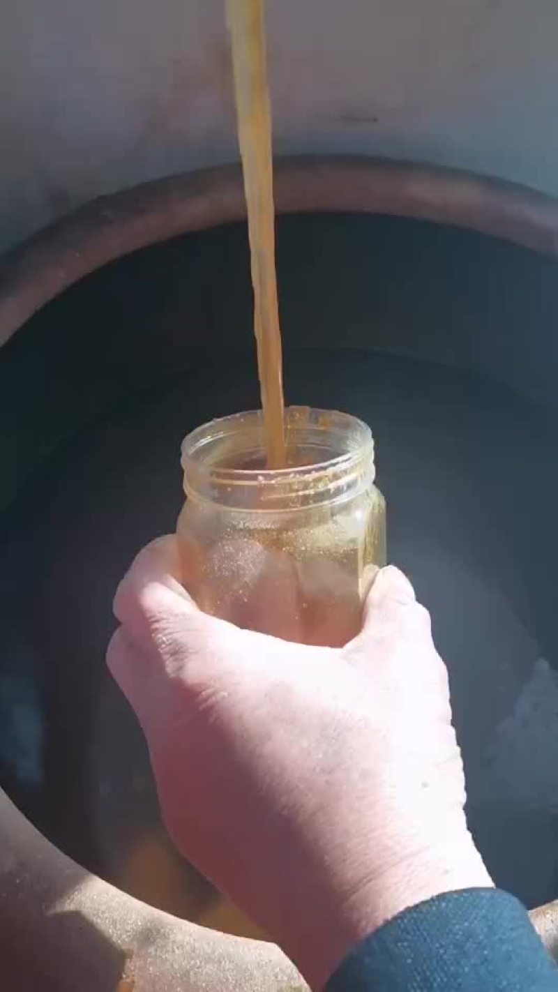 纯正土蜂蜜，源自大自然的甜蜜滋味