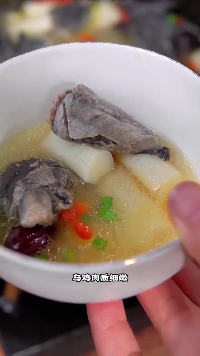 鸟鸡美味肉质细营养丰富实合老人小孩妊娠期女人食用