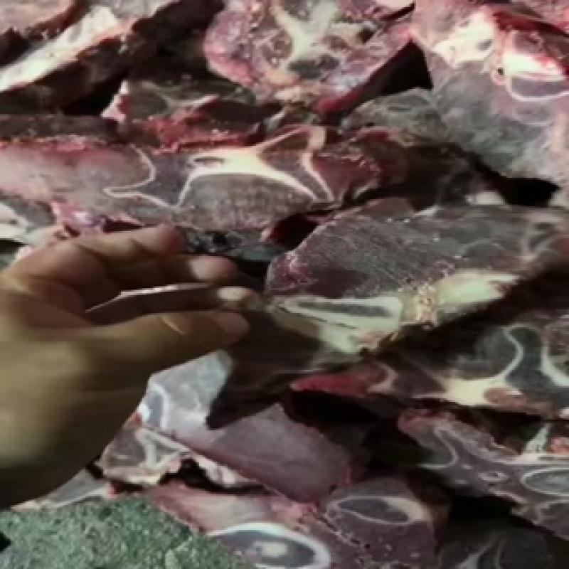 满肉牛脖骨