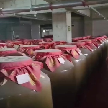 ，本公司提供品牌酒，定制酒，贴牌酒，散酒，欢迎爱酒人咨询