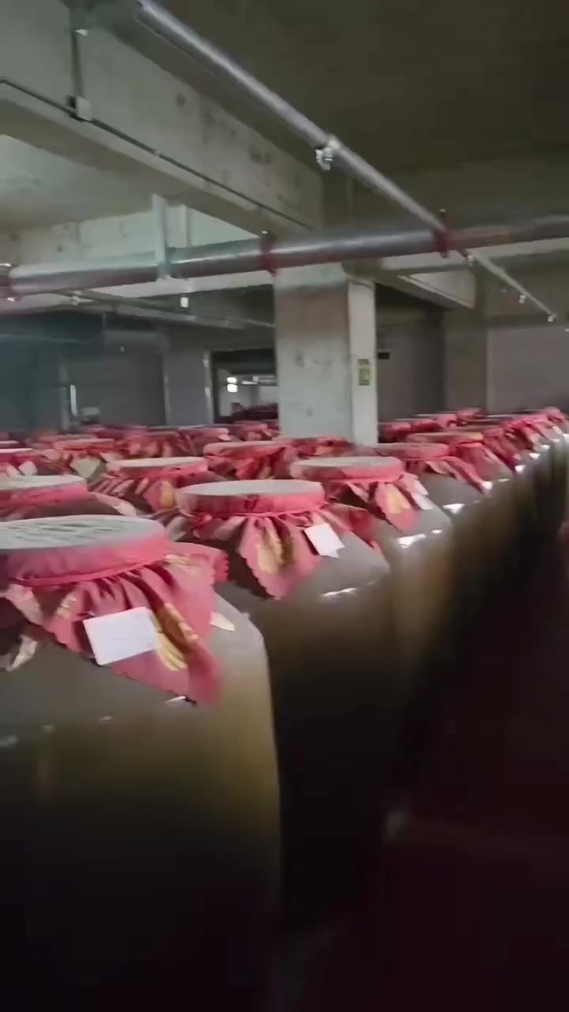 ，本公司提供品牌酒，定制酒，贴牌酒，散酒，欢迎爱酒人咨询