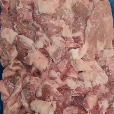 6瘦:4肥碎精肉，大块，颜色新鲜