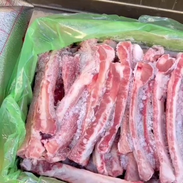 母猪肋排条8块钱一斤零拿8.5一斤
