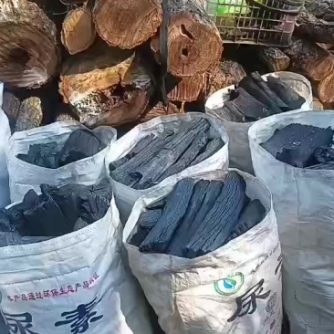 青冈木炭。货量有限