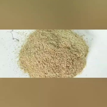小米糠：蛋白5-6，脂肪5，纤维6‌小米糠是一种饲料原料