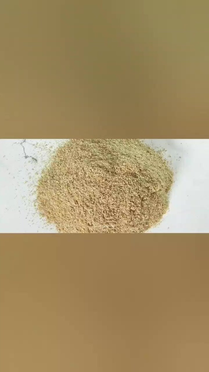 小米糠：蛋白5-6，脂肪5，纤维6‌小米糠是一种饲料原料