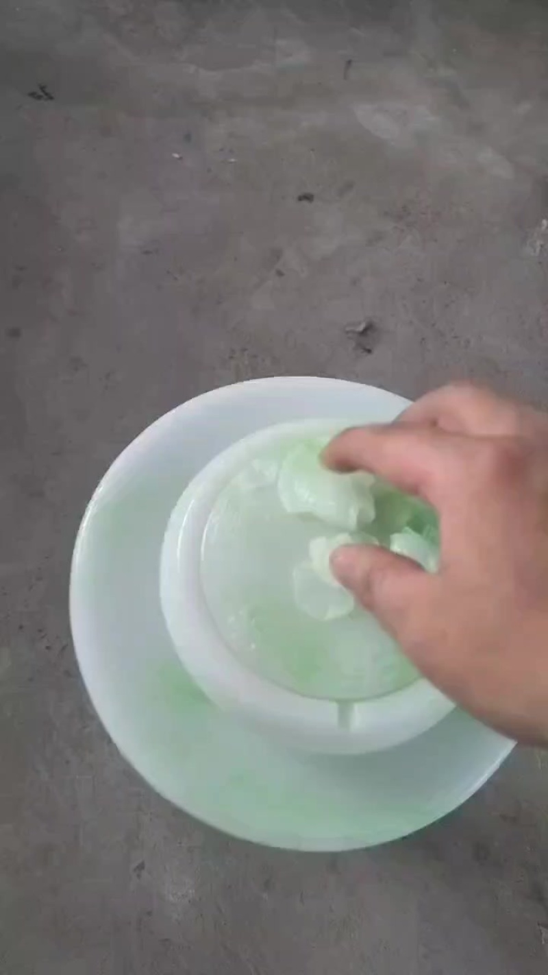 烟灰缸