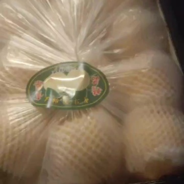 精品酥梨，贡梨，蜜梨，纯商品，口感嘎嘎甜，皮毛亮度嘎嘎好
