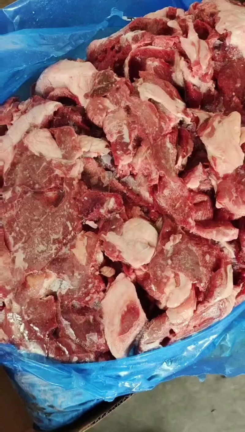 大块牛碎肉，肥瘦比例非常好，