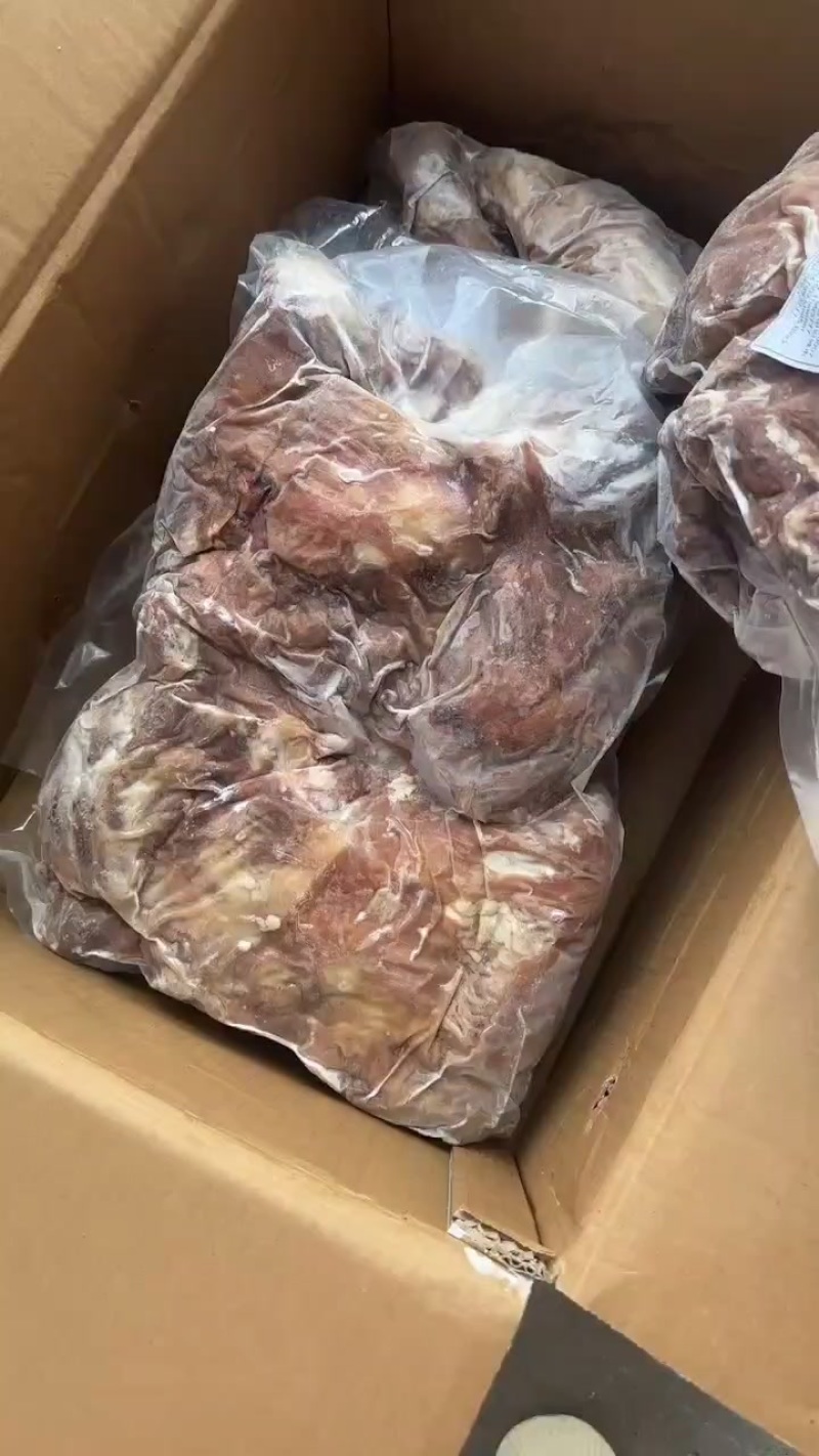 百万山熟羊肉去皮40斤一箱，一箱4包全部保证山羊肉，无绵羊