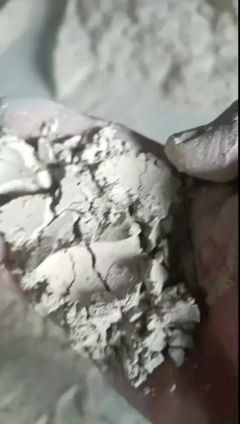 小麦次粉适合饼干粉添加，大米油糠添加灰分7，纤维5-7