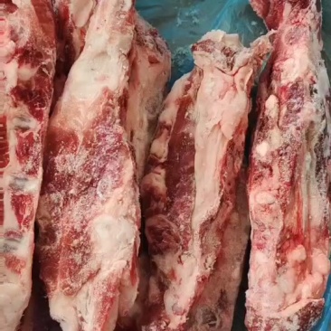 胸骨也叫多肉脆排，带肉多带脆骨