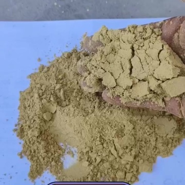 小米糠粉：蛋白5-6，脂肪5，纤维6‌小米糠粉适用于多种