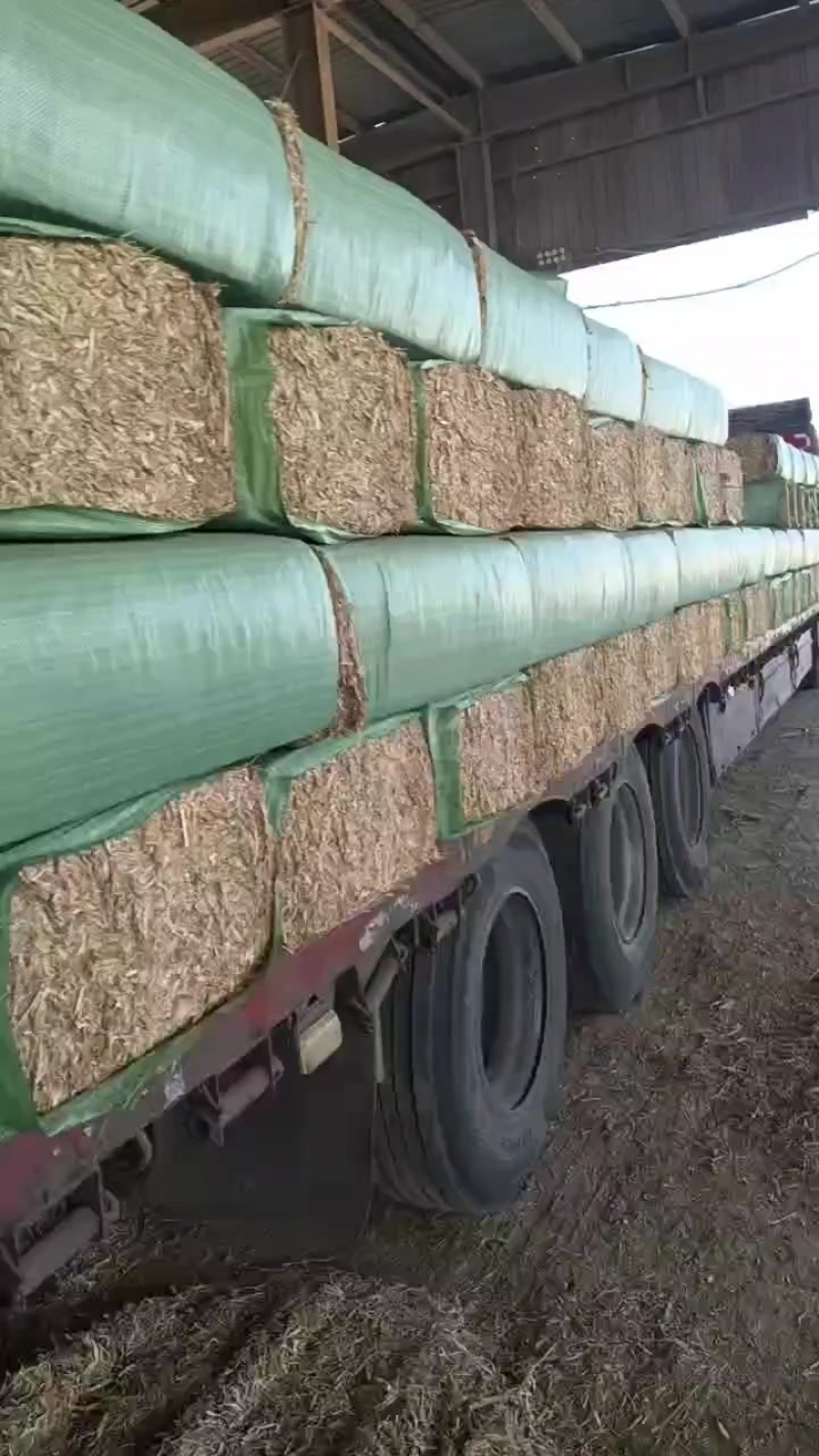 精品粉碎揉丝玉米秸秆