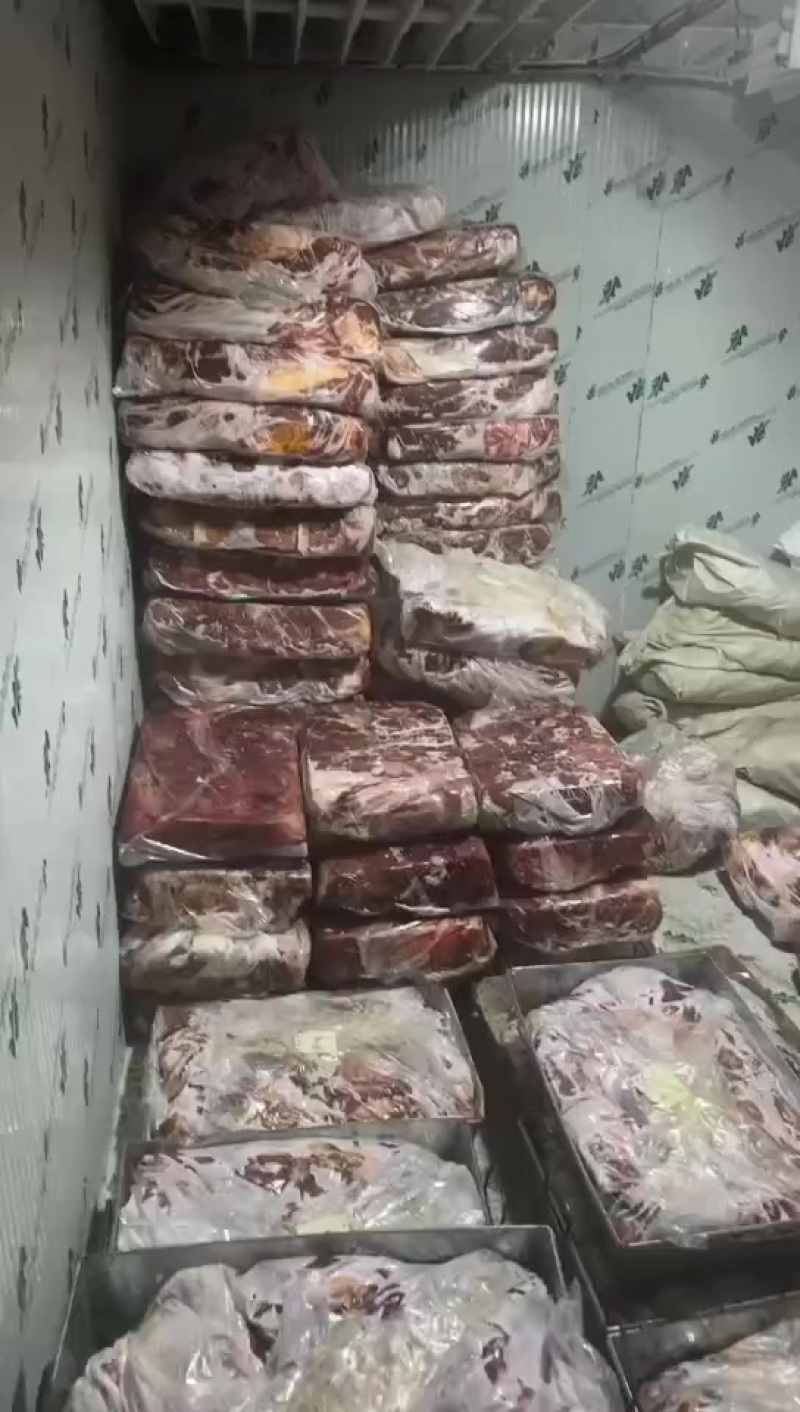冻牛肉大量批发。鲜牛肉极速冷冻化冻后和鲜肉没啥区别。
