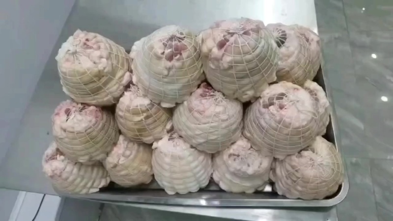 去骨肘子，8个，10个335，一件20斤