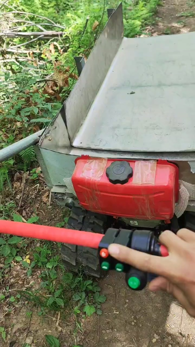林区运输车爬山车全地形车