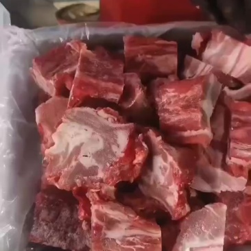 猪肉骨块