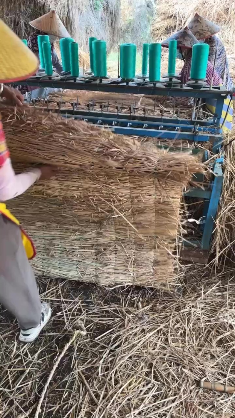 天门草垫子，草苫子，客户认可草垫子厚草垫子