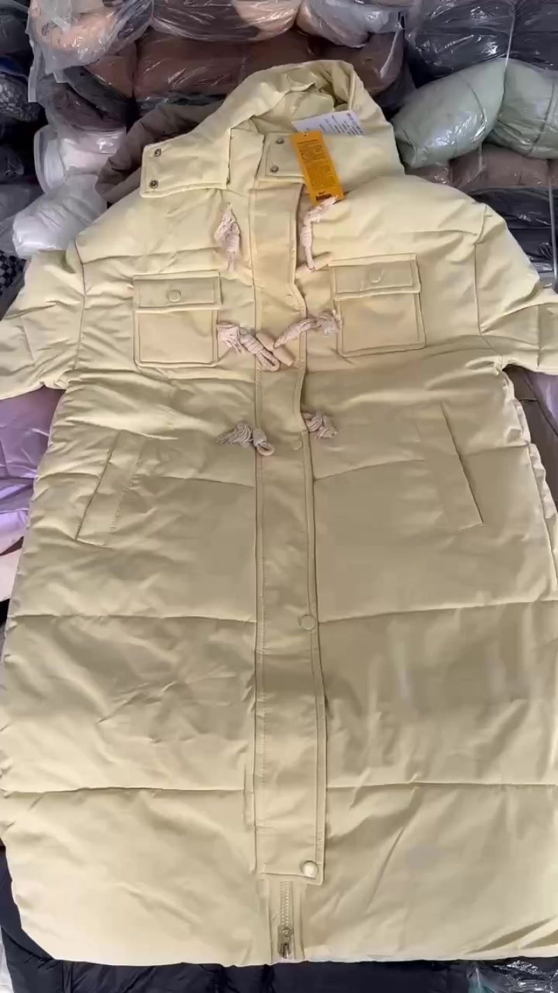 杂款棉服仓库现货19.9拿，色系款式相当漂亮，直播实体摆摊