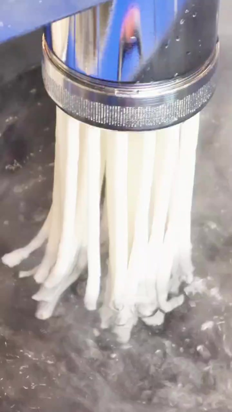 现压纯手工鲜土豆粉条
