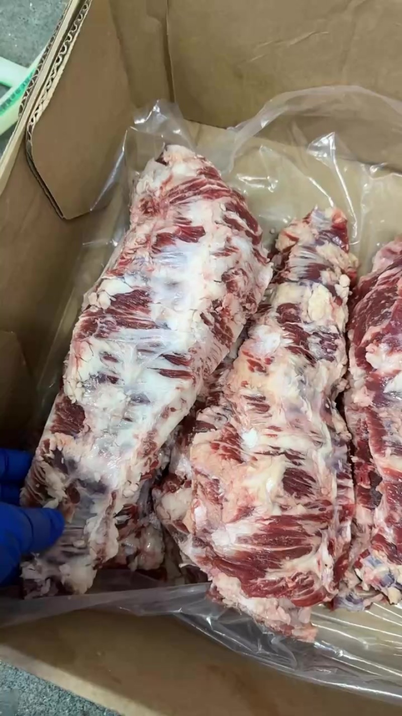 谷饲的牛群肉
